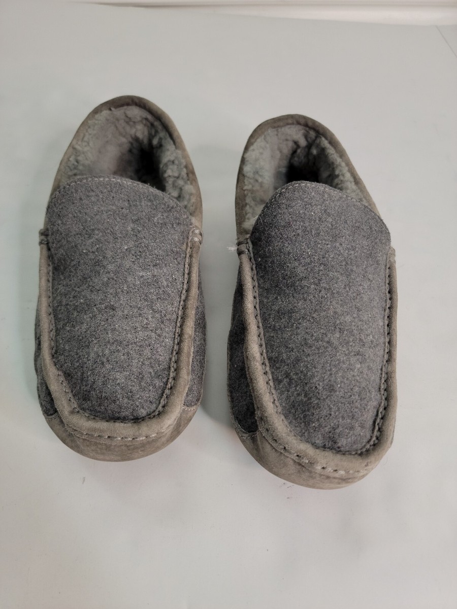 UGG Mens Slippers Sz 8 Ascot Suede Slip On Shoes Loafers  display picture 1
