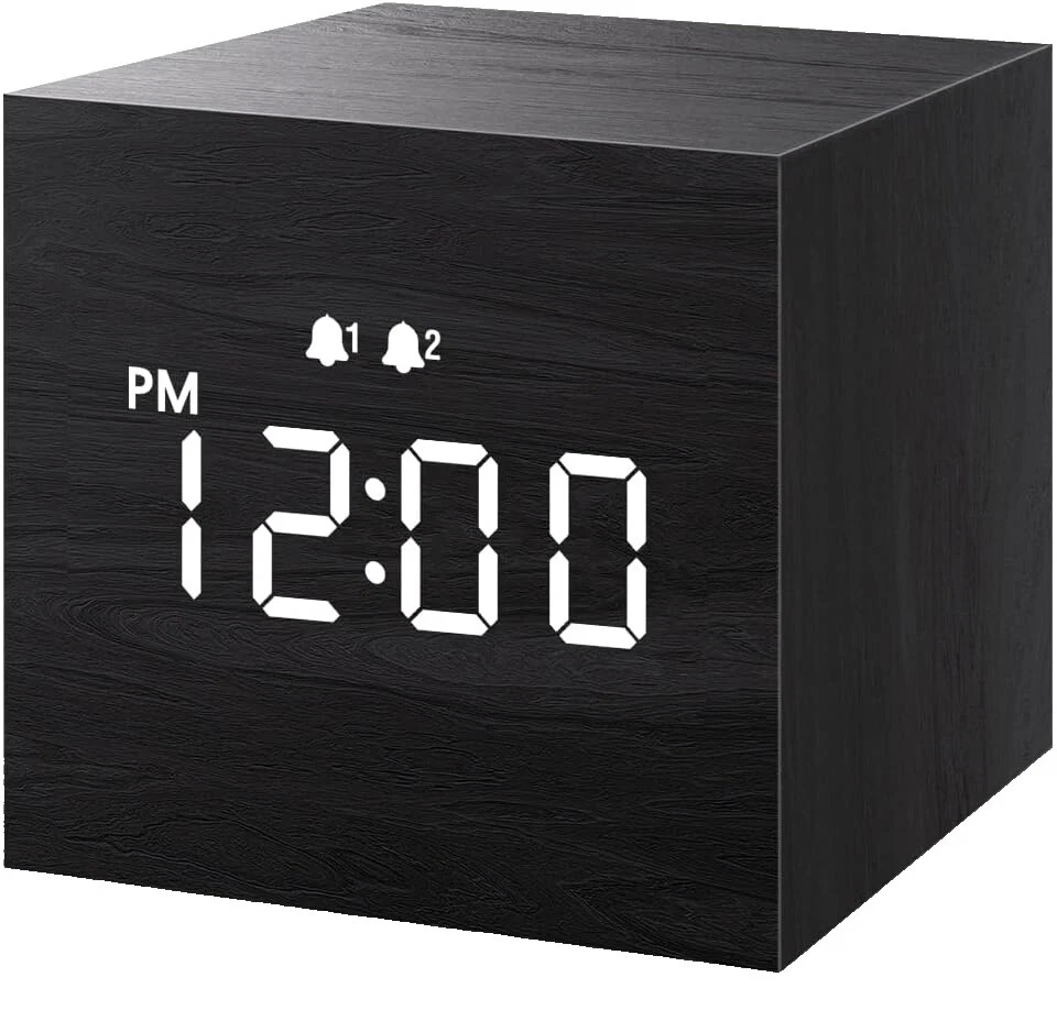 Relojes despertadores de Negro de madera y Radio Reloj