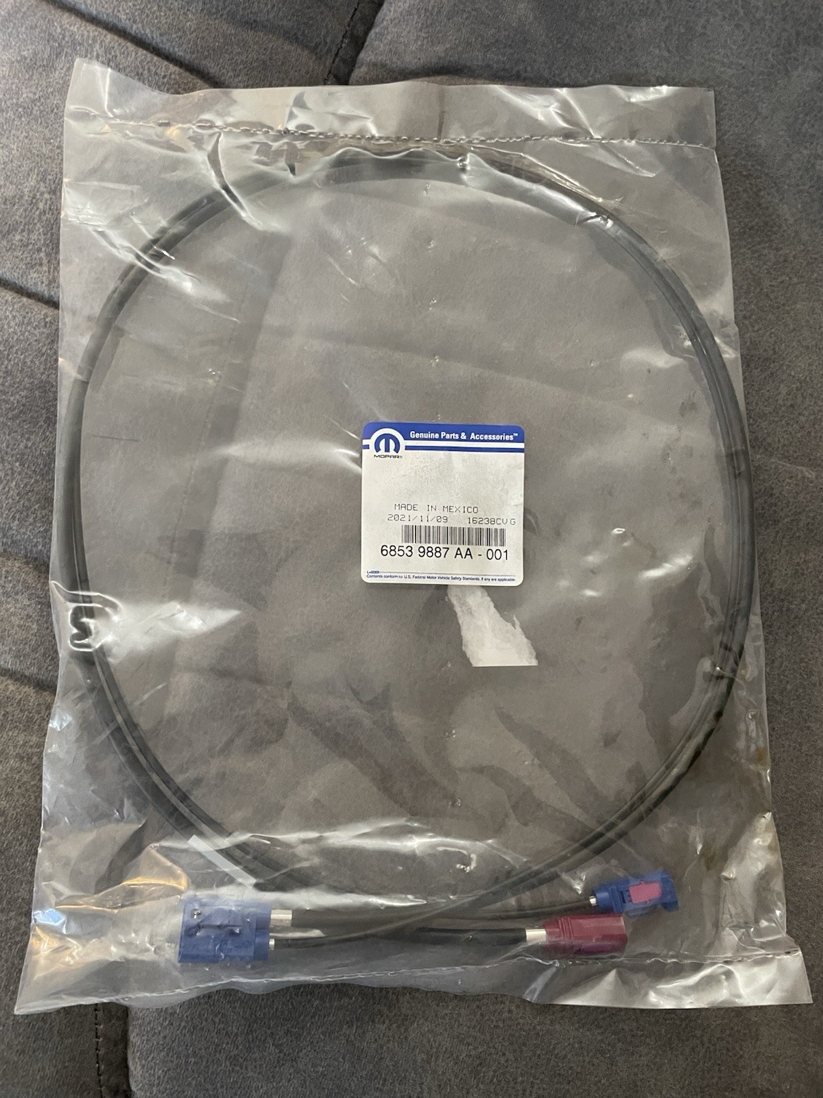 Genuine Mopar 2021-2022 Jeep grand Cherokee Front Antenna Cable 68539887AA