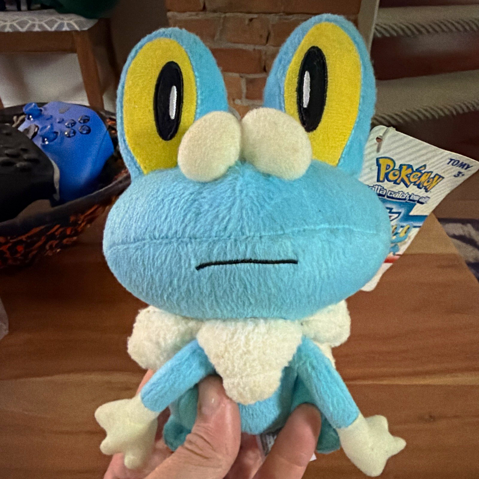 TOMY Pokémon Froakie Plush Stuffed Animal 2014 Polyester Blue/White MPN T18569