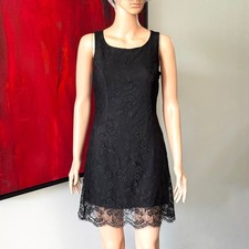 GIANNI VERSACE VERSUS black lace mini dress size 46 from S/S 1994