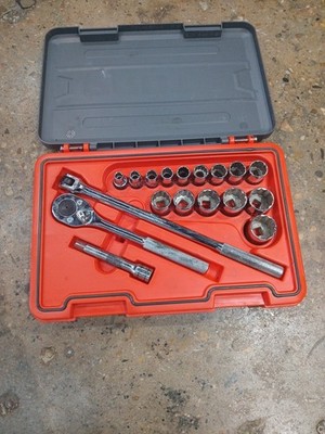PROTO Socket Set: 1/2 in Drive, 18 Piece, SAE J54118T