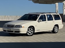 2000 Volvo V70 BASE
