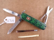 Victorinox Classic SD Swiss Army Knife - Celtic Green Shamrocks - Excellent