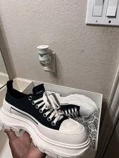 Alexander McQueen Tread SlickLace Up 'Black White'