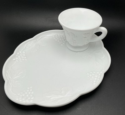 Indiana Colony Milk Glass Grape Harvest Snack Luncheon Cup & Plate Set 2