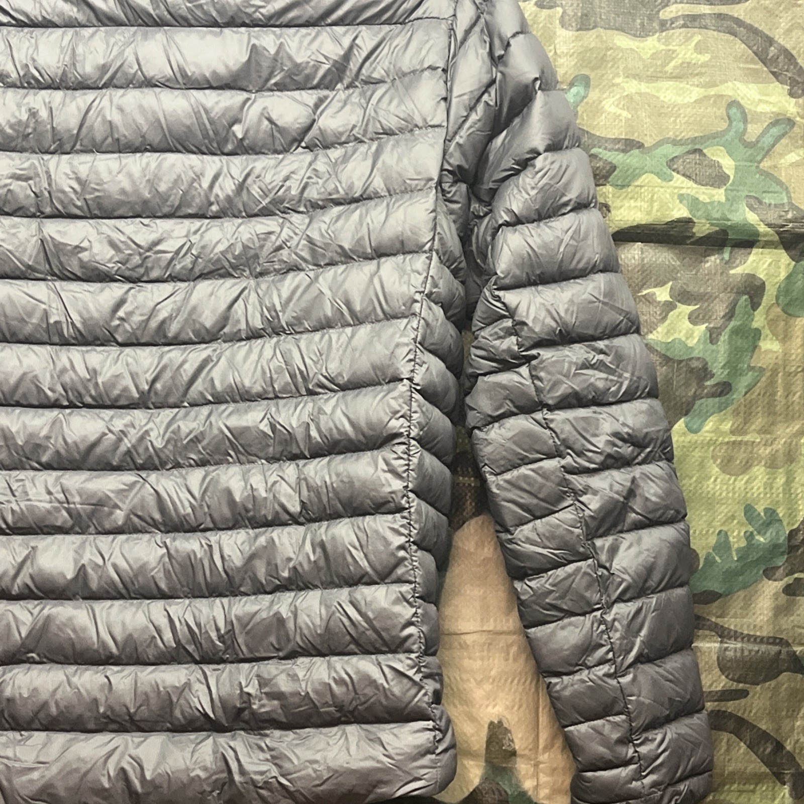 Patagonia Medium Down Jacket S Nylon Silver 84675 - image 9