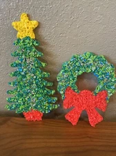 Vintage Melted Plastic Popcorn Christmas Wreath With Bow & Tree