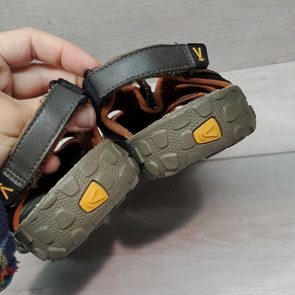 Scarpe sandali impermeabili Keen Big Boys Youth outdoor escursionismo comodi in pelle taglia 3