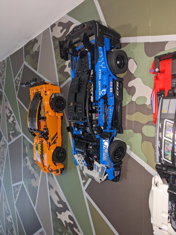 Lego Technic  42123 McLaren Senna GTR Vertical Wall Mount Bracket
