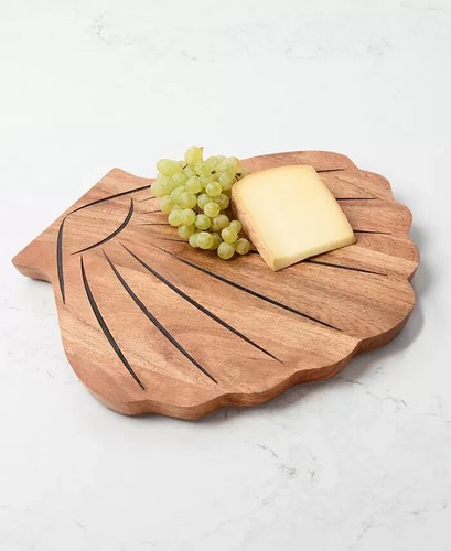The Cellar Coastal Shell 13" Acacia wood Cheeseboard, NEW - Picture 1 of 3