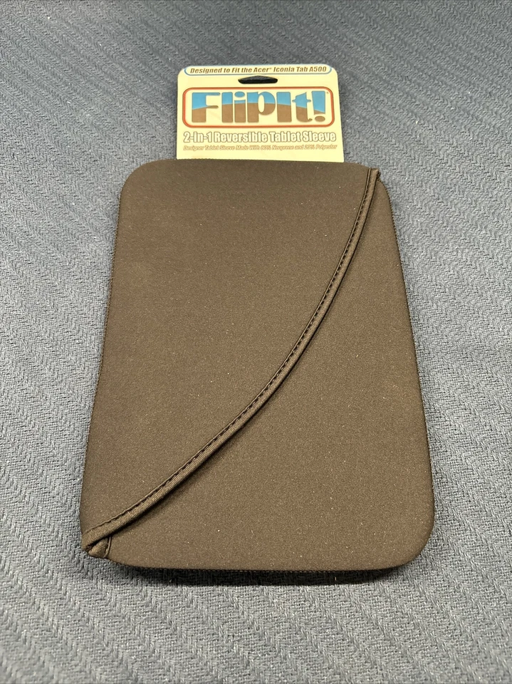 iessentials Universal Gray Reversible Tablet Sleeve  - Image 2 of 4
