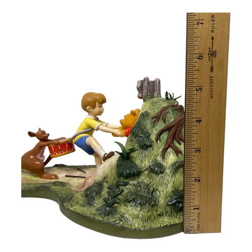 WDCC Disney Winnie The Pooh Hooray for Pooh Will Soon Be Free w/ COA - Picture 17 of 17