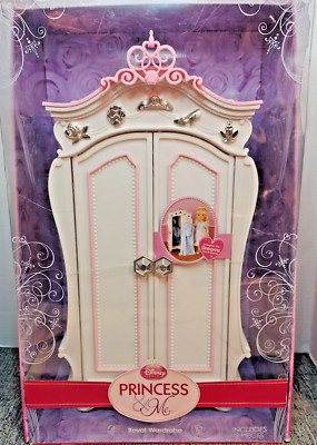 Disney PRINCESS & ME Royal Wardrobe Trunk New NOS 2010 Doll Furniture Accessory
