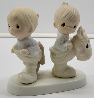 *R71) Precious Moments 1982 Jonathan & David How Can Two Walk Together Figurine