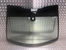 Pare-brise Peugeot 208