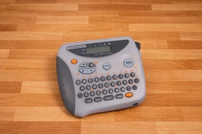 Brother / The Container Electronic Label Maker Printer PT1190 System Works