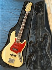 Fender JB-66B Fujigen a fabriqué Jazz Bass avec de nombreux changements de...
