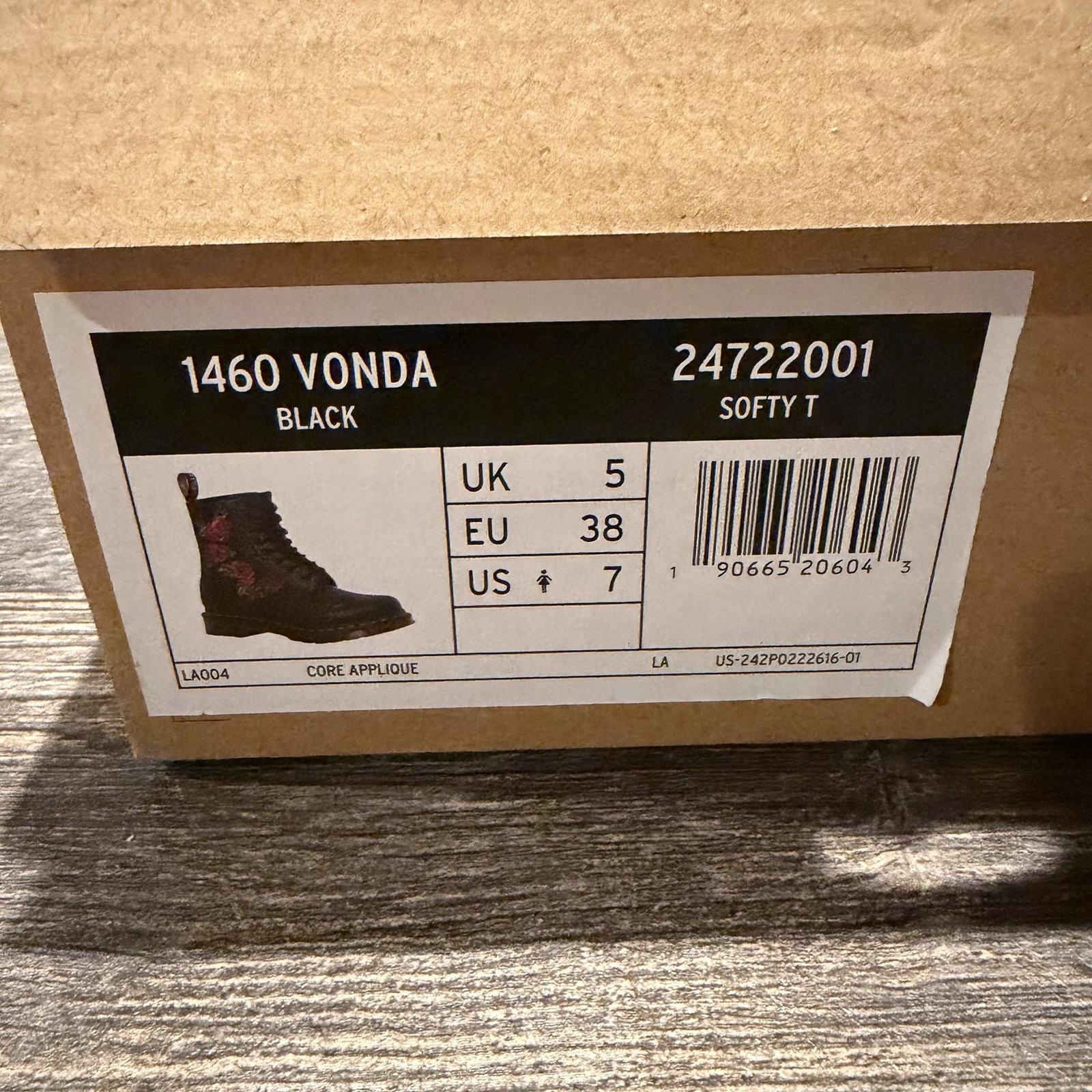 Doc Dr Martens Vonda Mono Shoes Womens Embroidered Size 7 Flower Combat Boots US thumbnail 4