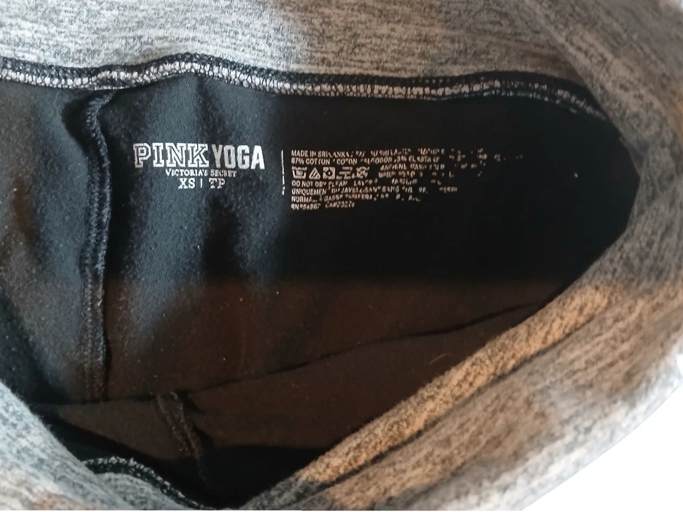 Y2k PINK Foldover Capri Yoga Logo Bling Capri Leggings Womans Black Grey XS - Image 2 of 4