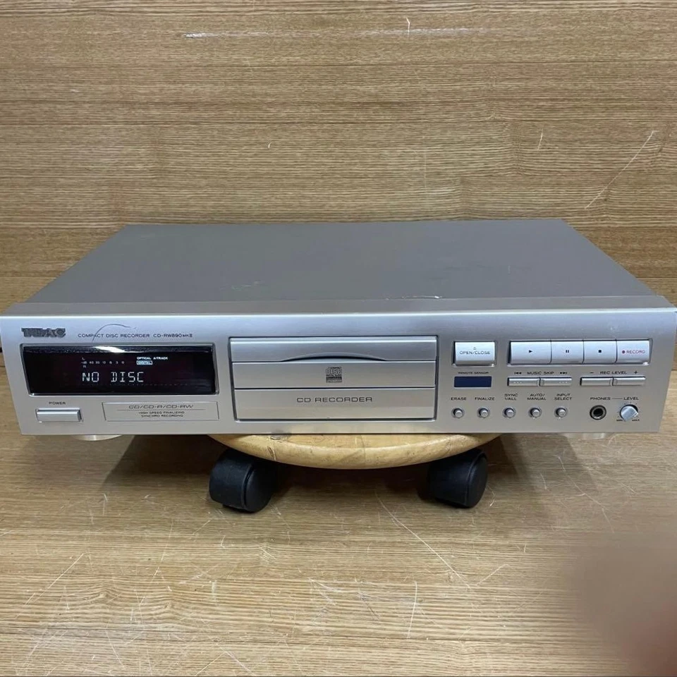 TEAC CD-RW890MKII CD Recorder Player Fully Working Tested Excellent Condition - Image 3 of 4
