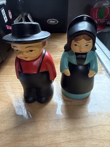 VNT Brinn’s Primitive Amish Couple Salt & Pepper Shaker, Ceramic, Made In Japan