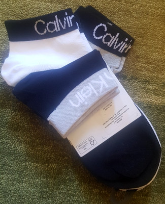 TOLLE DAMEN SOCKEN.CALVIN KLEIN. NEU. EINHEITSGRÖßE.TOP.3 PAAR NP 19,90