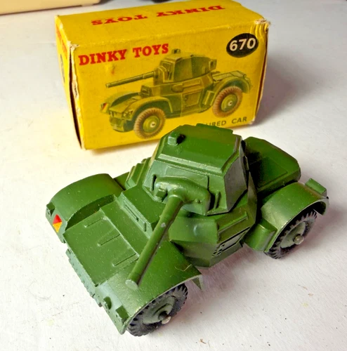 DINKY  670 US ARMY  ARMORED CAR IN ORIGINAL  BOX TRUE VINTAGE