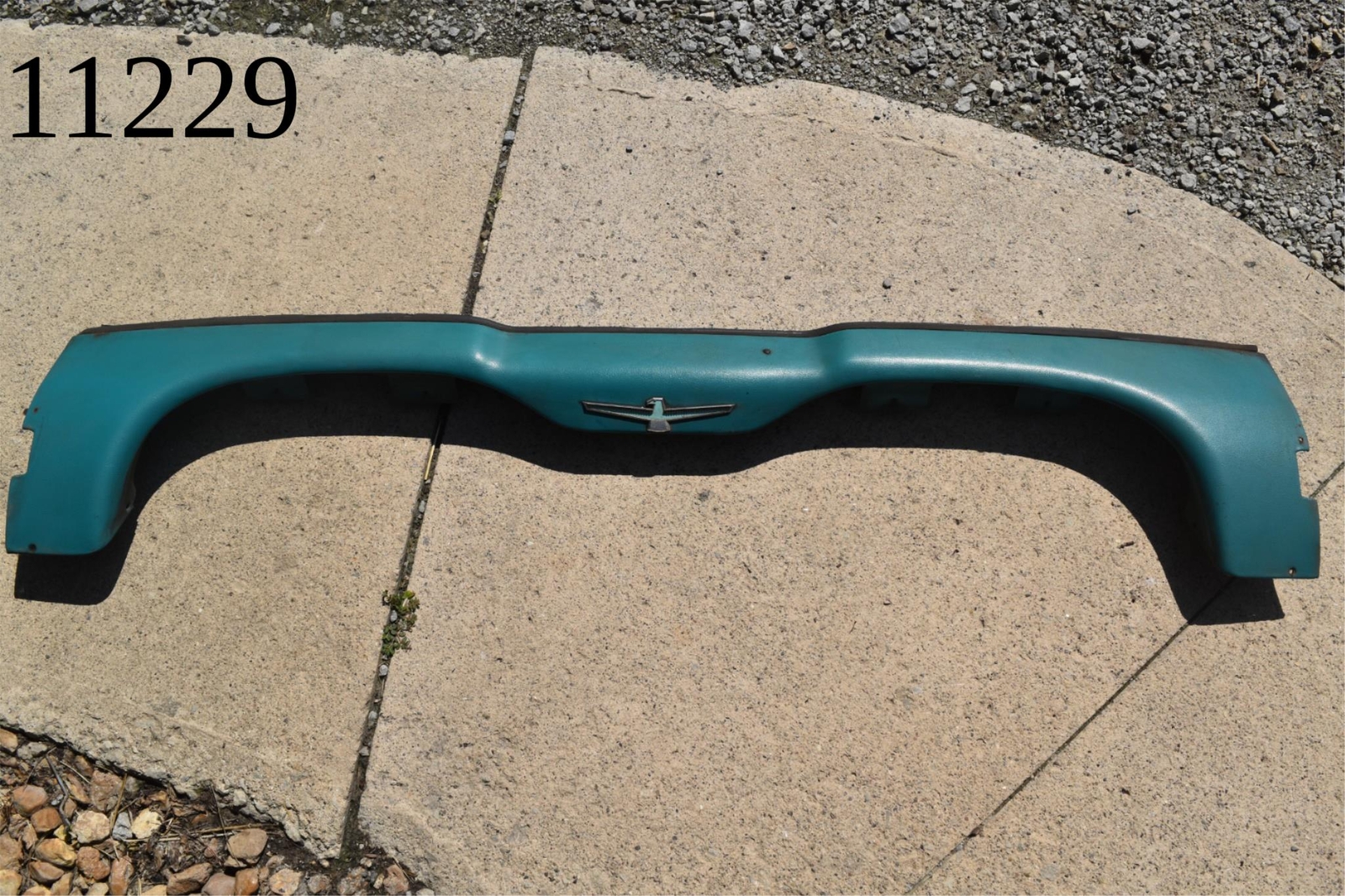 1958 1959 1960 FORD THUNDERBIRD REAR SEAT PACKAGE TRAY PANEL EMBLEM 58