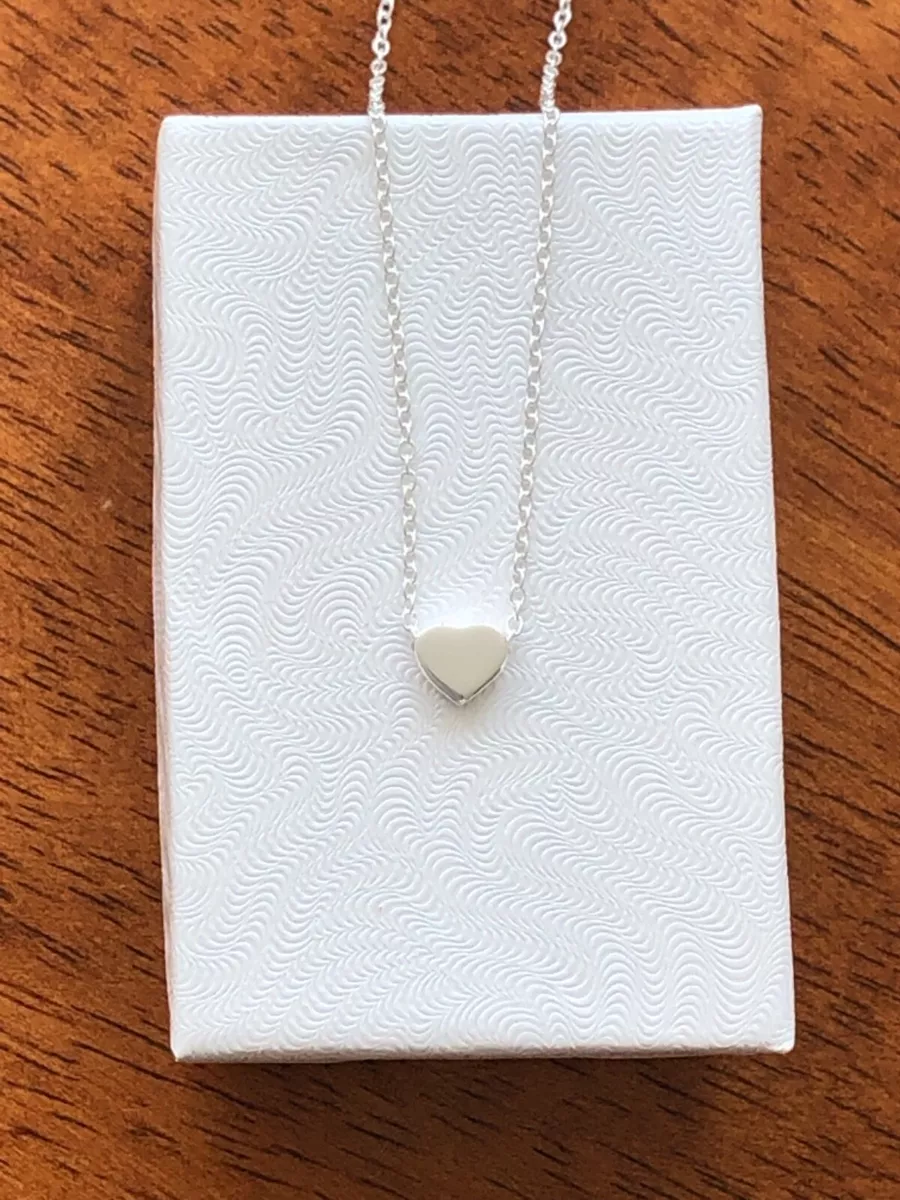Small silver heart sale necklace