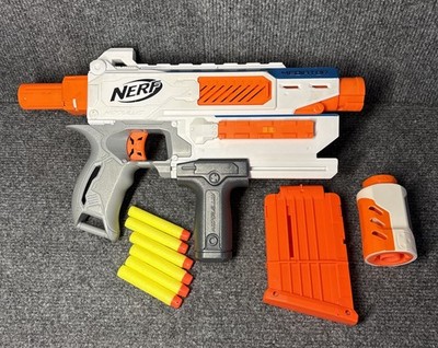 Nerf N-strike Elite Modulus Mediator Blaster + Barrel + Clip + Darts