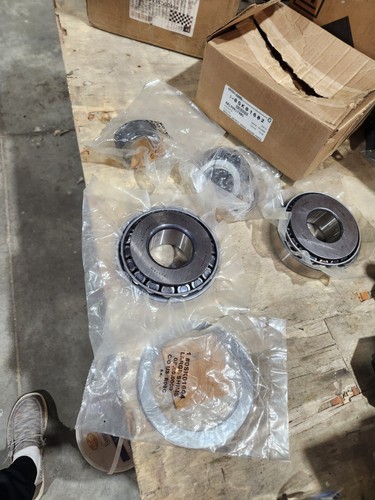 805096 NEW PINION Bearing Set - Freightliner Alliance Axle $250.00 805096 NEW PINION Bearing Set - Freightliner Alliance Axle $250.00