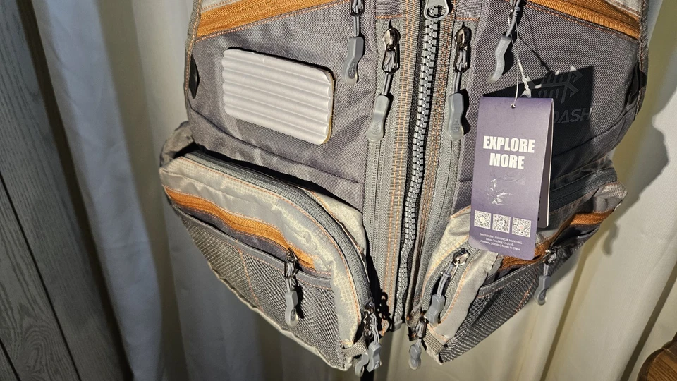NWT Bassdash Fishing Vest OSFA Gray With Orange Multiple Pockets And Drink Spot - Image 4 of 4