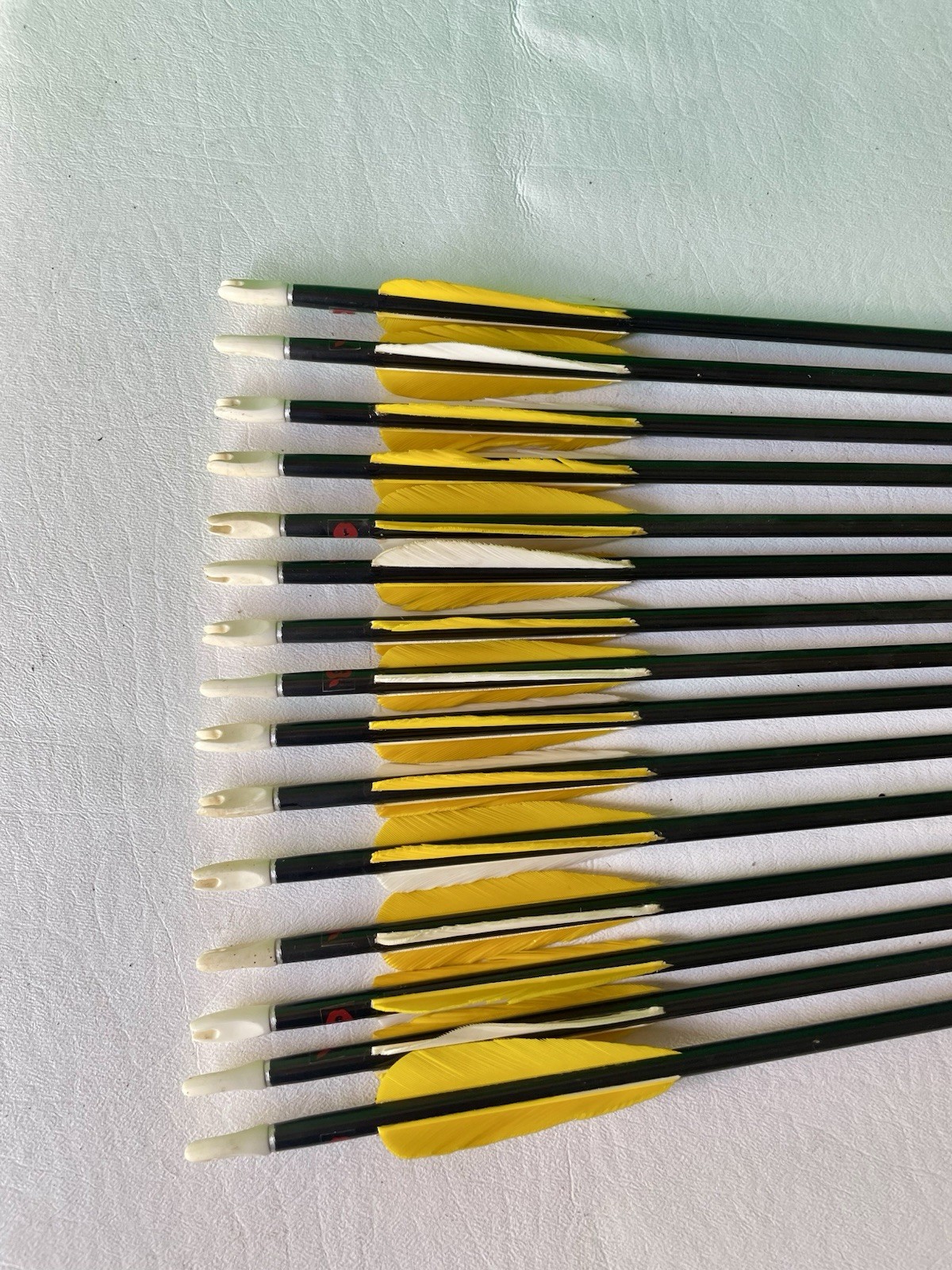 Vintage NEET Archery Quiver with 15 Easton 1714 Aluminum Arrows 26” + Leather