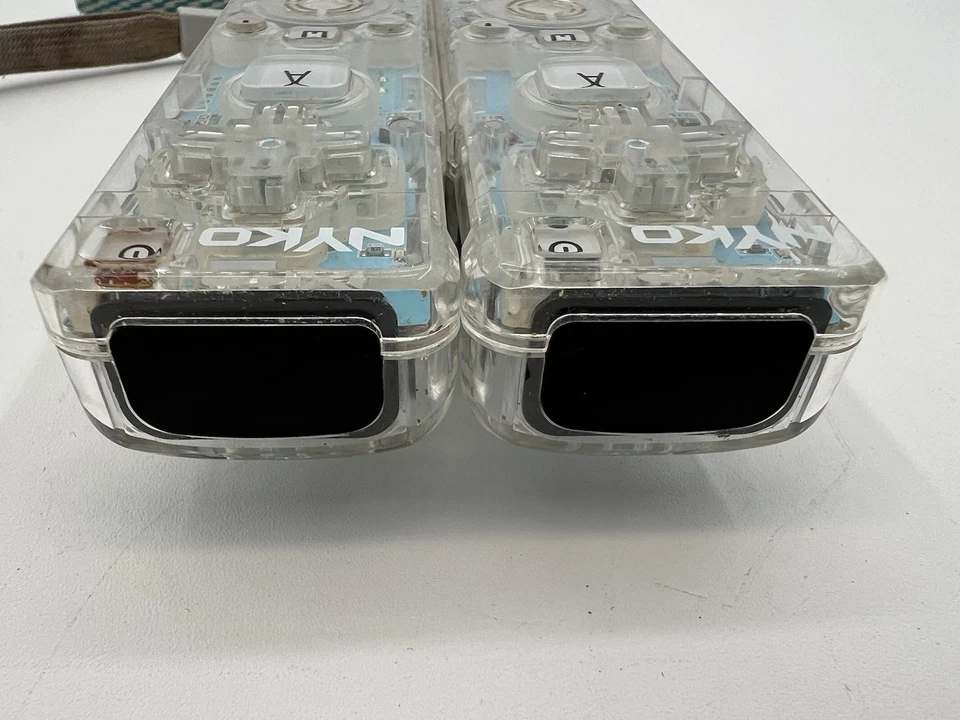 Nintendo Wii NYKO Wand Clear Remotes (2) Tested Working - Image 3 of 4
