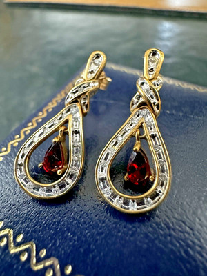 Vintage 9k Gelbgold Granat & Diamant Tropfen romantische Träne Ohrringe 2,7g