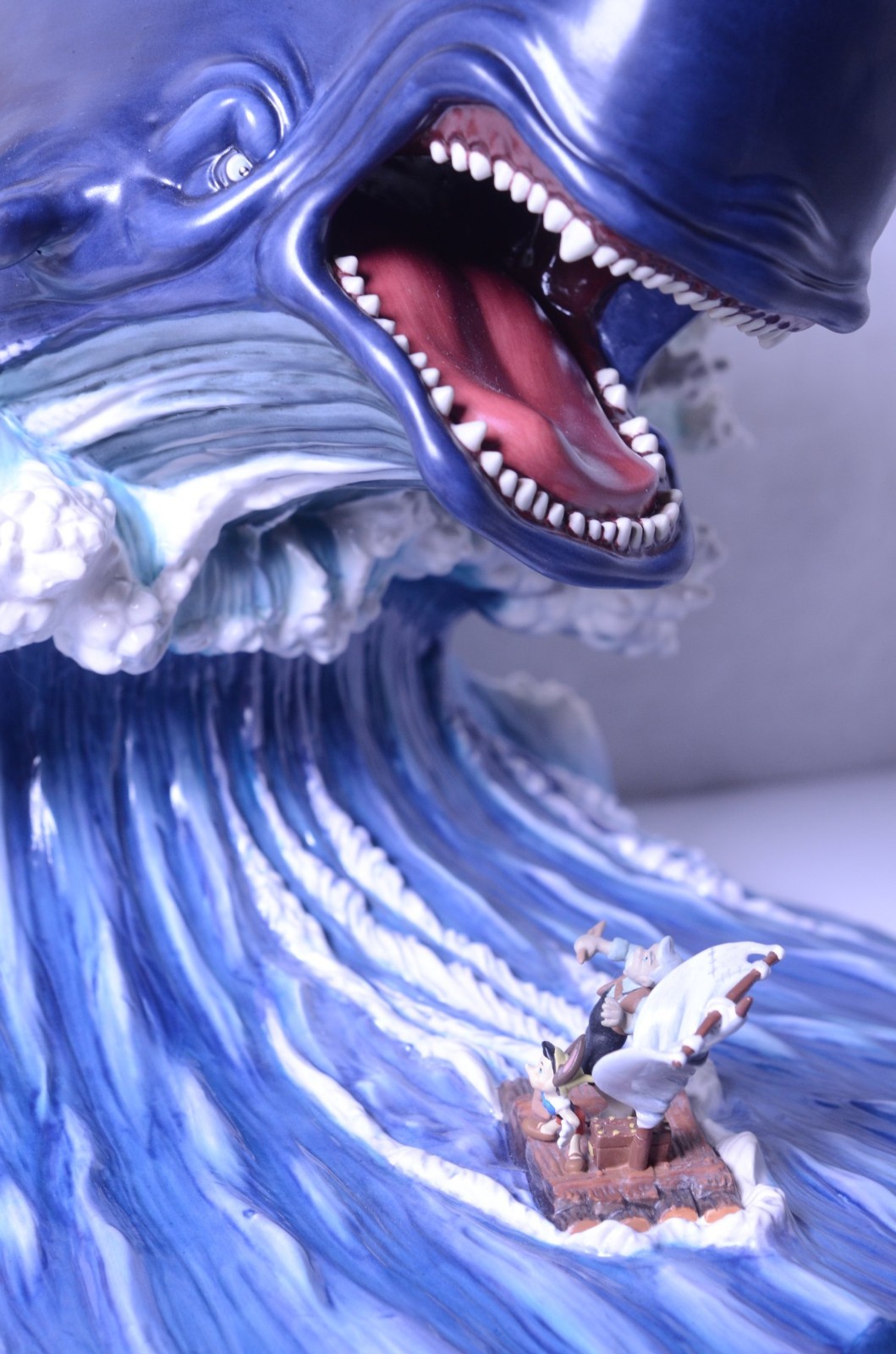 WDCC "Monstro’s Revenge" - Disney's Pinocchio - 10/750  2001 Artist Signed