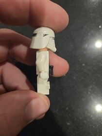 Sealed LEGO Star Wars Advent Minifigure: First Order Snowtrooper (sw0875) 75184
