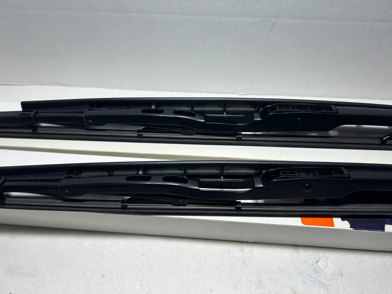 Rolls-Royce Phantom 2003-2017 Left, right Wiper blades Pair P/N 61617205297