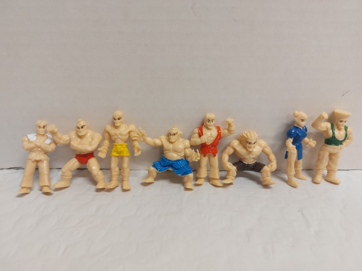 Vintage STREET FIGHTER Gumball Machine Rubber Mini Figures Lot 8