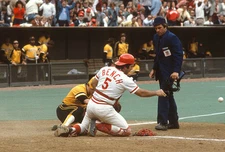 Johnny Bench Cincinnati Reds blocks the plate in front of Gene- 1973 Old Photo 2