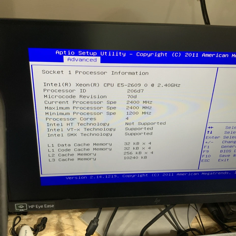Servidor Cisco UCS C220 M3BE 2x E5-2609 2,4 GHz 32 GB RAM 2 TB HDD RAID 1U A018 Foto 3 de 4