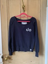 do sweatshirt size small