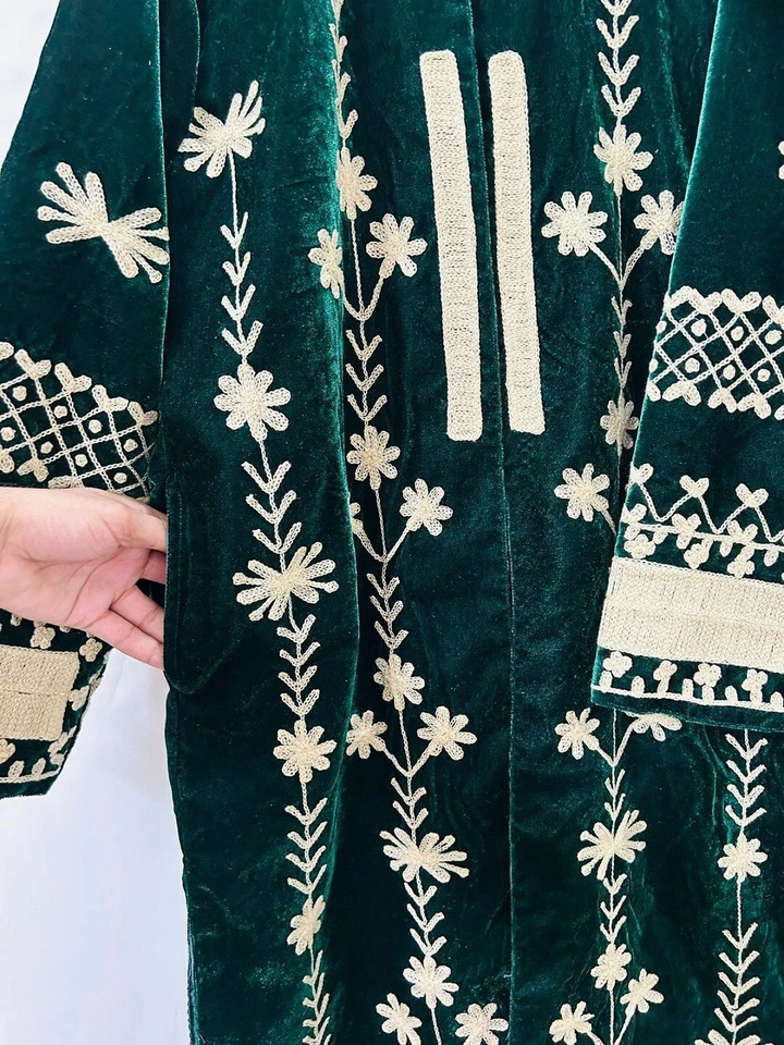 Chaqueta Suzani Terciopelo Verde Oscuro, Abrigo Largo Suzani, Vestido Festivo, Hecho a Mano Regalo Foto 4 de 4