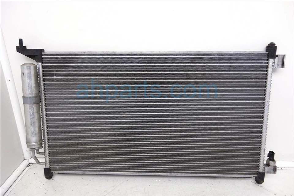 Nissan Cube 2009-2014 aire acondicionado aire acondicionado condensador 92100-1Fa0a Foto 4 de 4