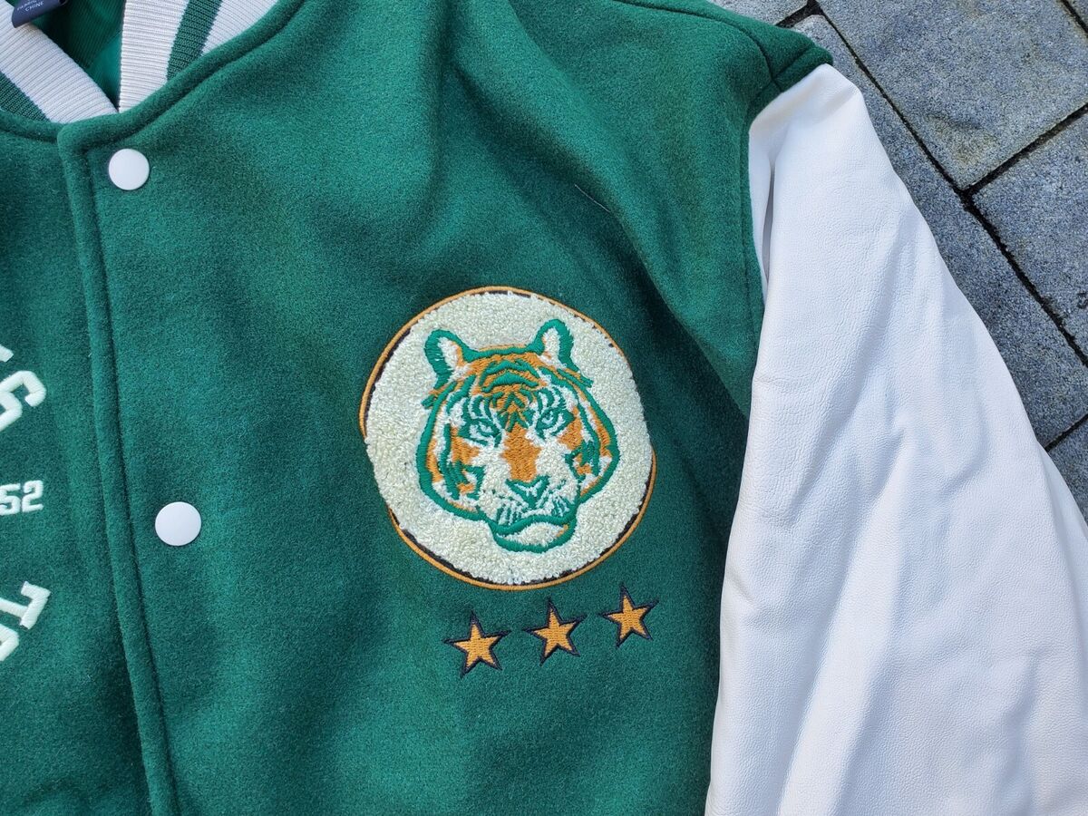 3XL Stranger Things x H&M Hawkins Stadium Varsity Bomber 3XL Stranger Things x H&M Hawkins Stadium Varsity Bomber