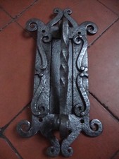 Antica cassetta delle lettere/bassello per porta in ferro battuto fatta da fabbro rustico