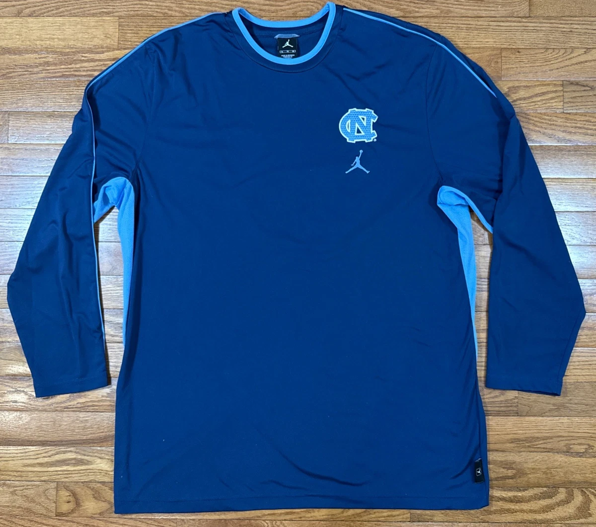 Youth Gameday Greats White North Carolina Tar Heels NIL Pick-A-Player Lightweight Men's Basketball Jersey Size: Medium