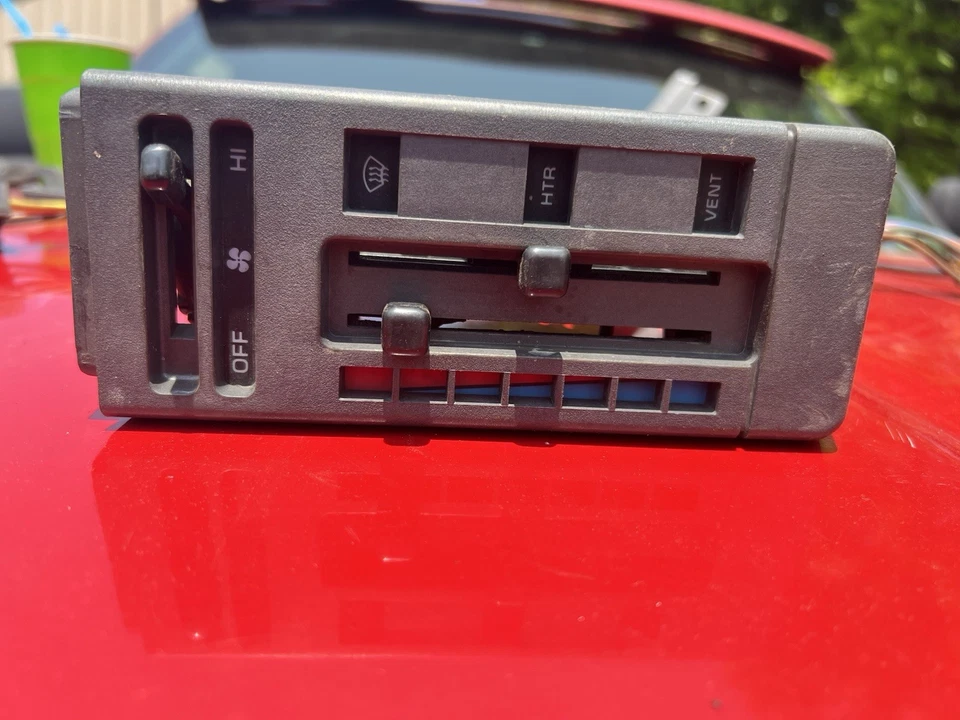 1982-1985 CHEVY/GMC S10/S/15 HEATER CONTROL ASSEMBLY NON A/C OEM 1982-1985 - Image 2 of 4