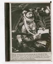 Scott Carpenter Tests Mercury Capsule Photo Hangar 5 Cape Canaveral 1962